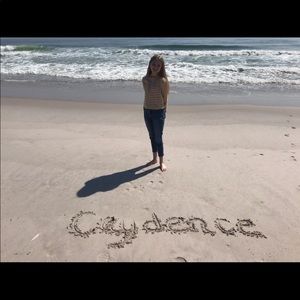 Meet your Posher, Caydence